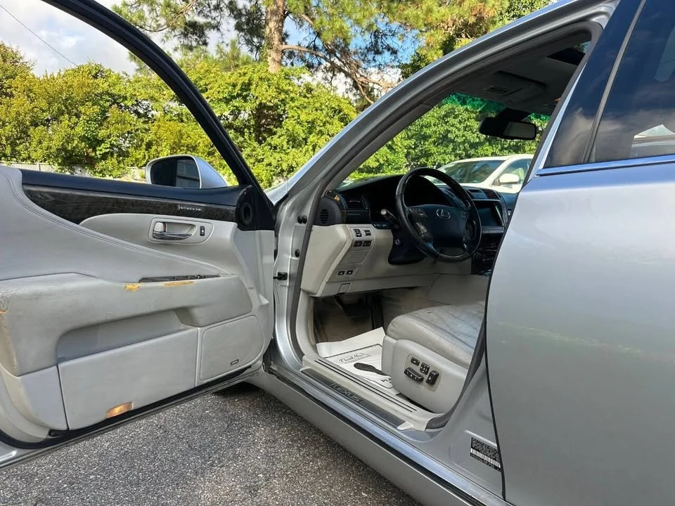 2007 Lexus LS 4th Gen - Image 9 of 20