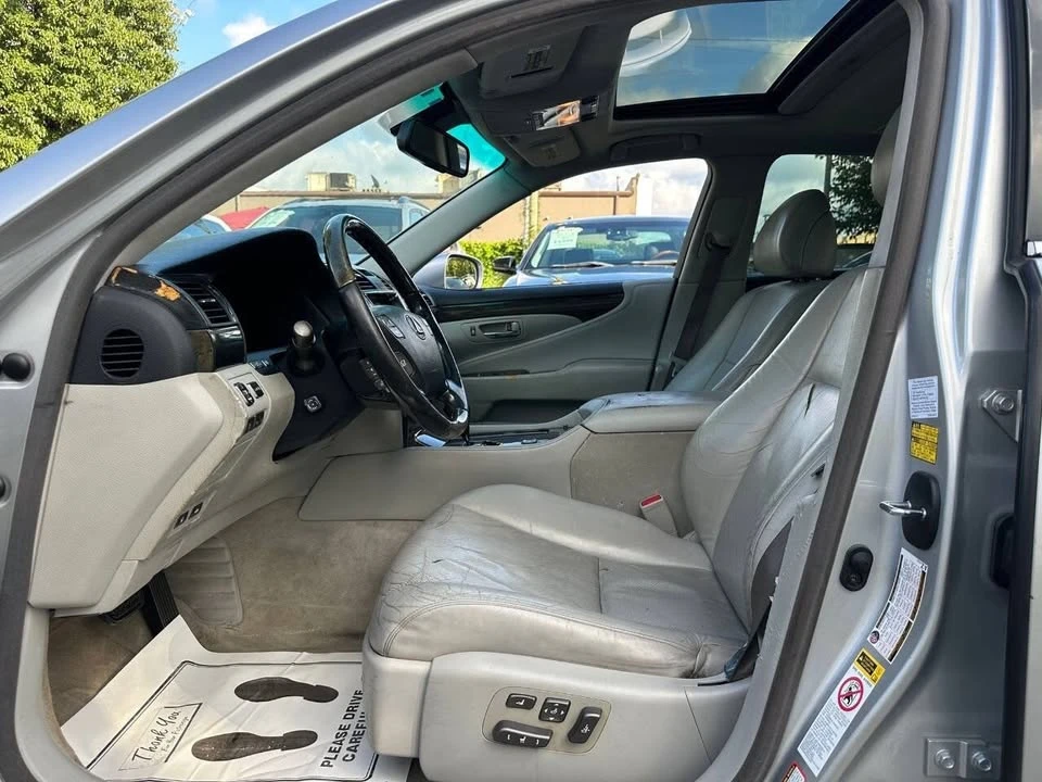 2007 Lexus LS 4th Gen - Image 10 of 20