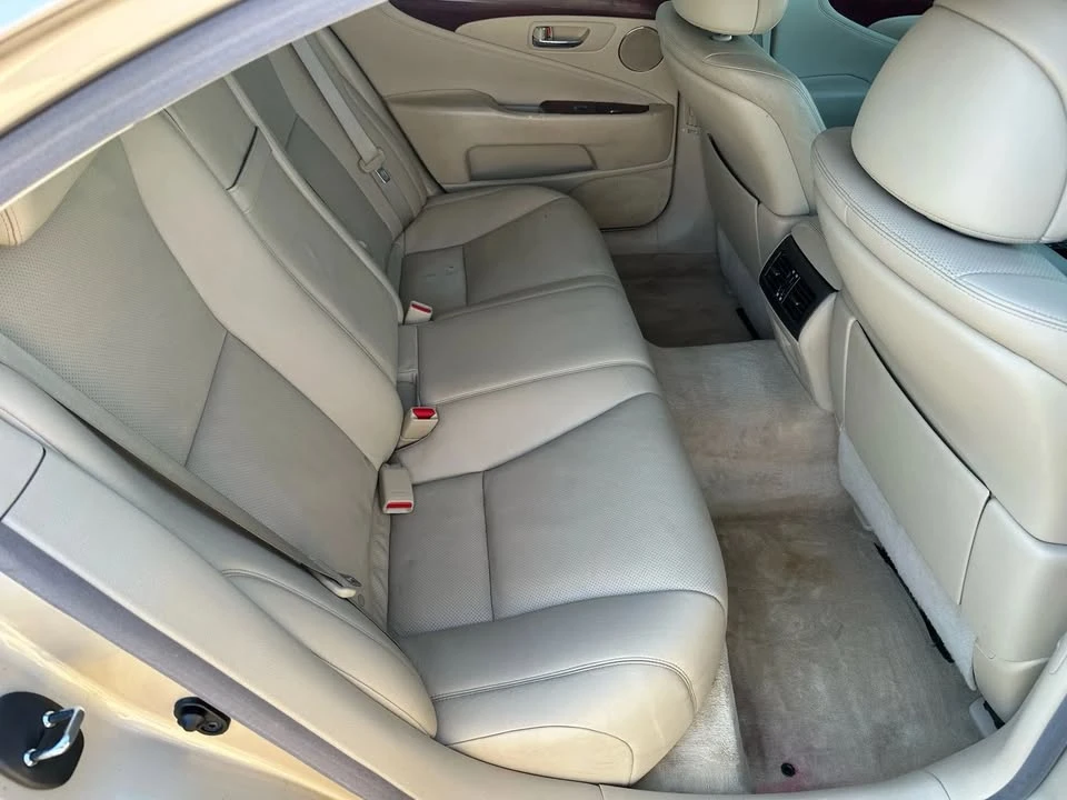 2007 Lexus LS 4th Gen - Image 13 of 19