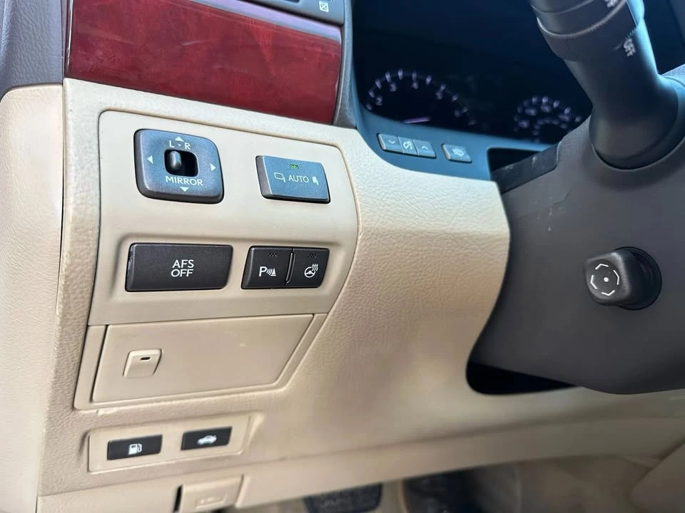 2007 Lexus LS 4th Gen - Image 17 of 19