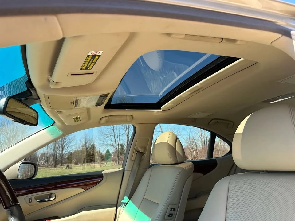 2007 Lexus LS 4th Gen - Image 9 of 19