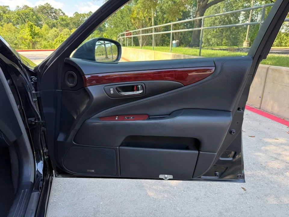 2007 Lexus LS 4th Gen - Image 6 of 7