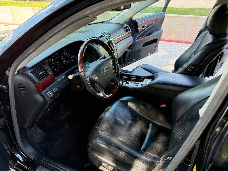 2007 Lexus LS 4th Gen - Image 2 of 7