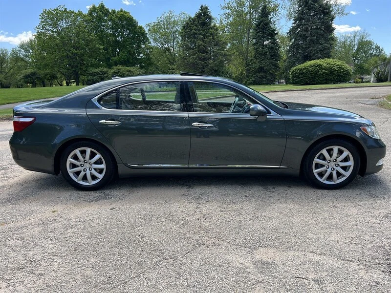 2007 Lexus LS 4th Gen - Image 8 of 19