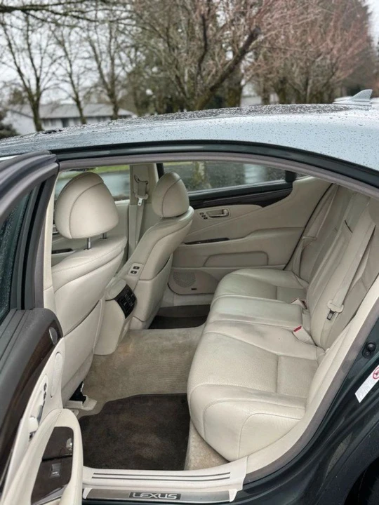 2007 Lexus LS 4th Gen - Image 7 of 9