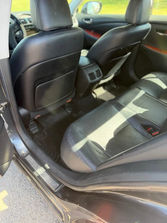 2007 Lexus LS 4th Gen - Image 9 of 19