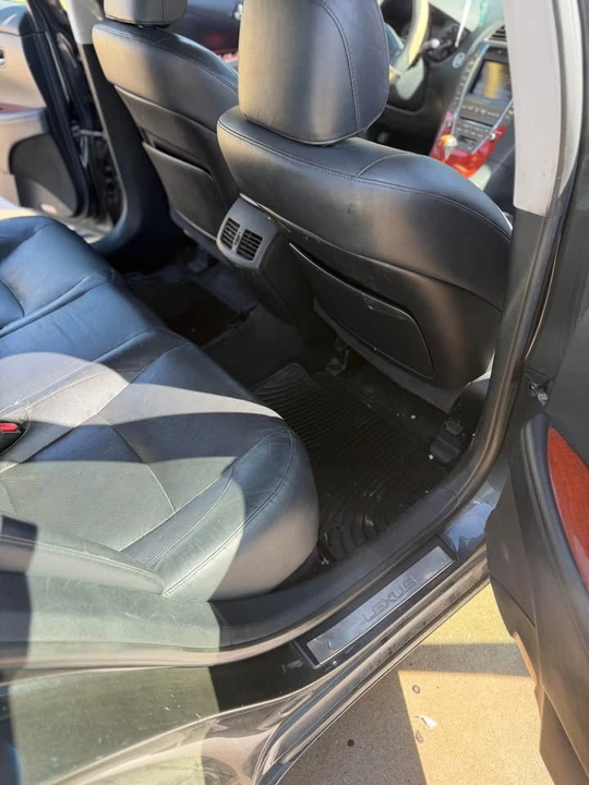 2007 Lexus LS 4th Gen - Image 10 of 19