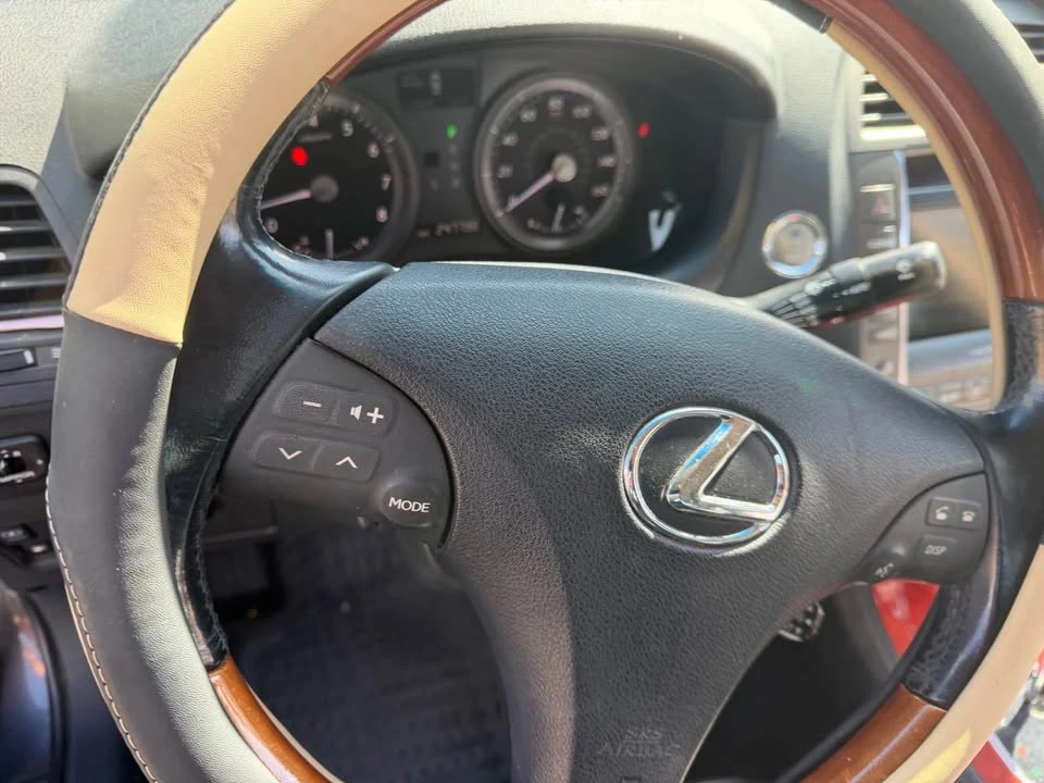 2007 Lexus LS 4th Gen - Image 15 of 19