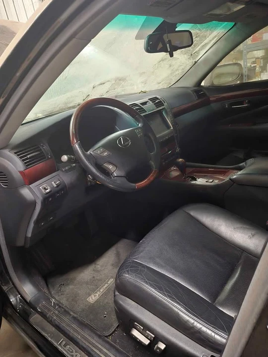 2007 Lexus LS 4th Gen - Image 6 of 10