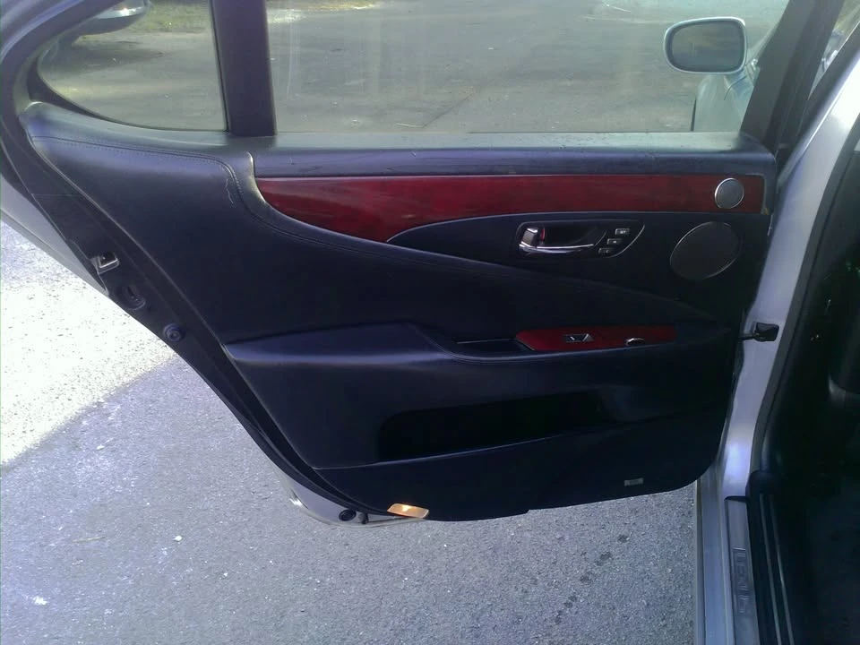 2007 Lexus LS 4th Gen - Image 13 of 17