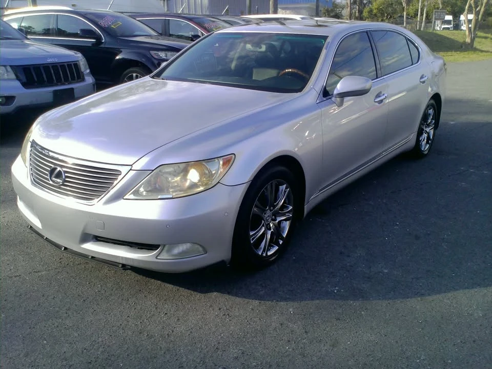 2007 Lexus LS 4th Gen - Image 3 of 17