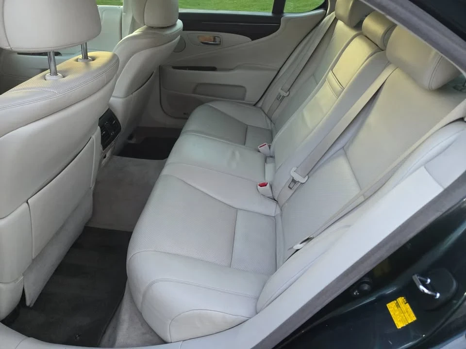 2007 Lexus LS 4th Gen - Image 13 of 20