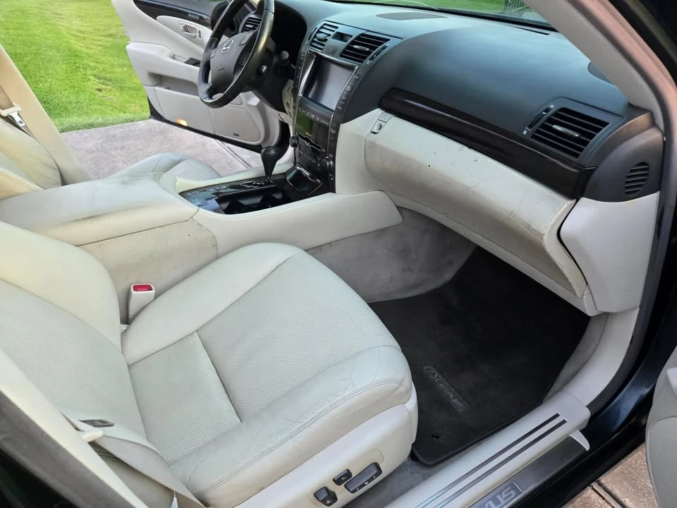 2007 Lexus LS 4th Gen - Image 15 of 20