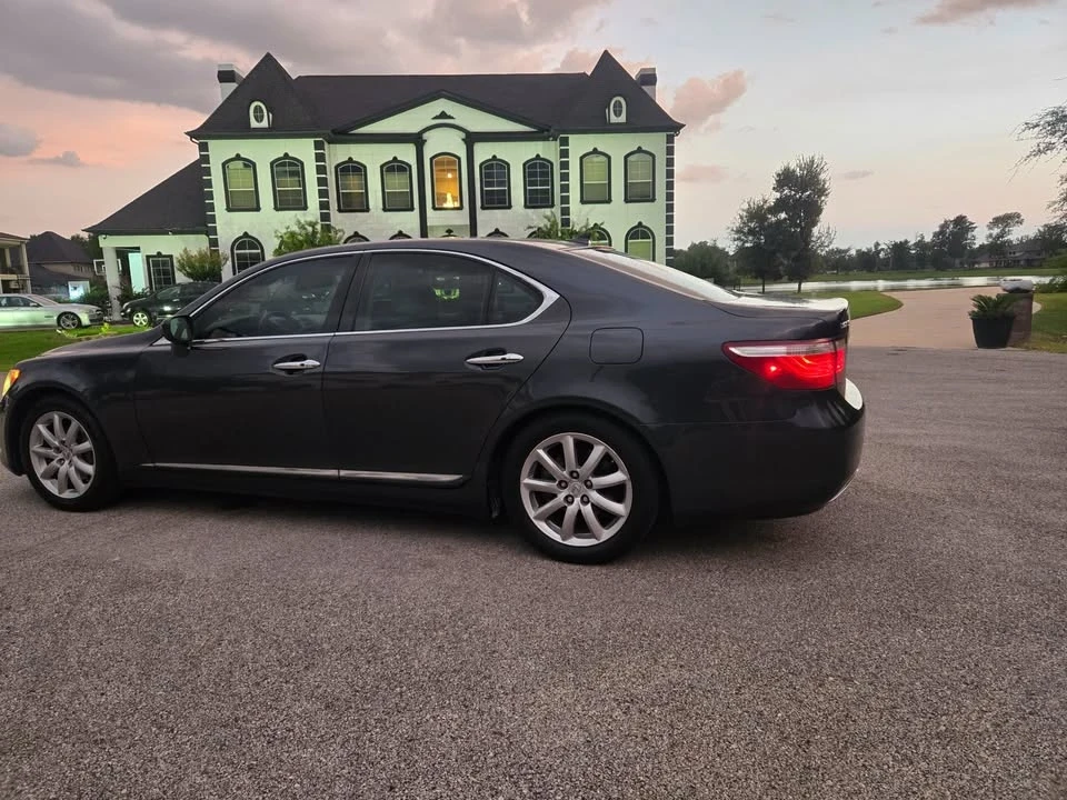 2007 Lexus LS 4th Gen - Image 9 of 20