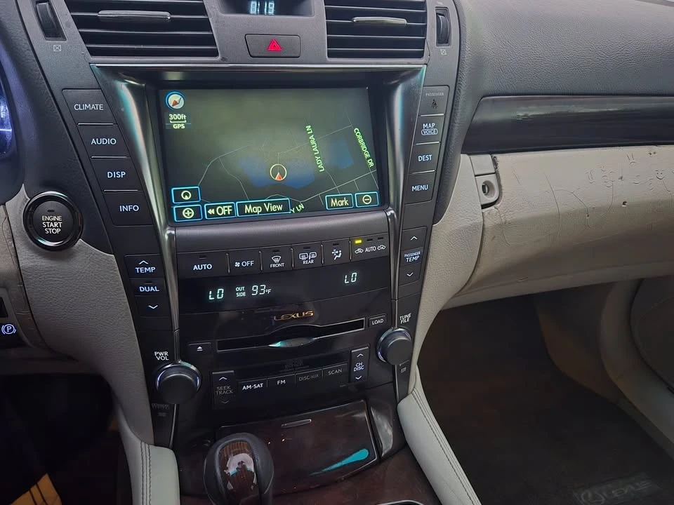 2007 Lexus LS 4th Gen - Image 19 of 20