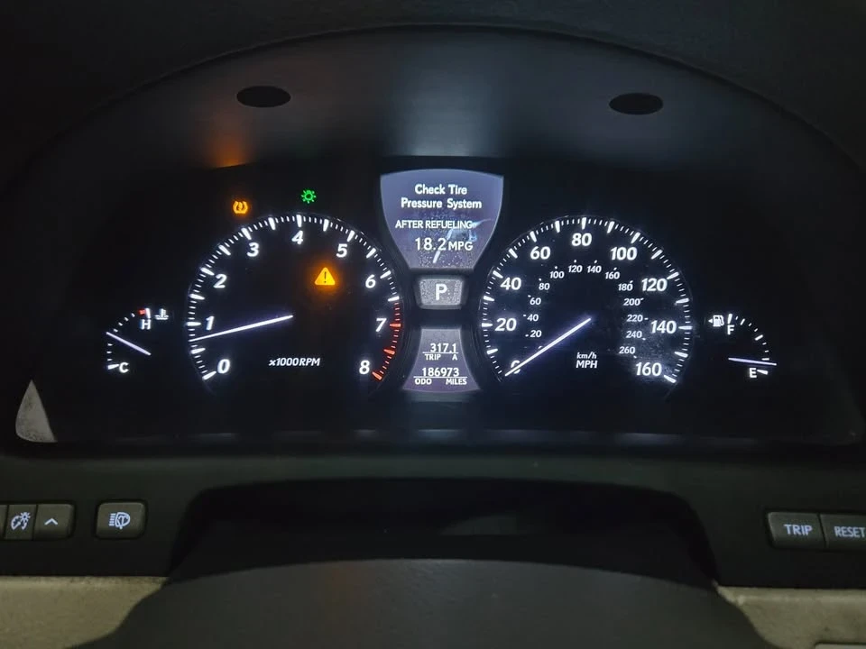 2007 Lexus LS 4th Gen - Image 17 of 20