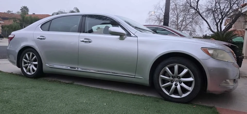 2007 Lexus LS 4th Gen - Image 3 of 7