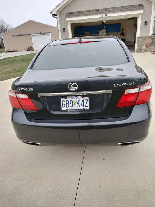 2007 Lexus LS 4th Gen - Image 5 of 8