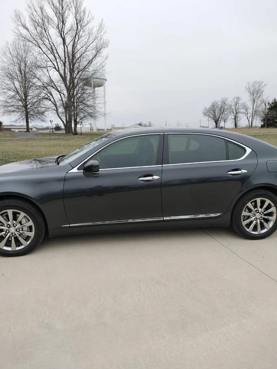 2007 Lexus LS 4th Gen - Image 6 of 8