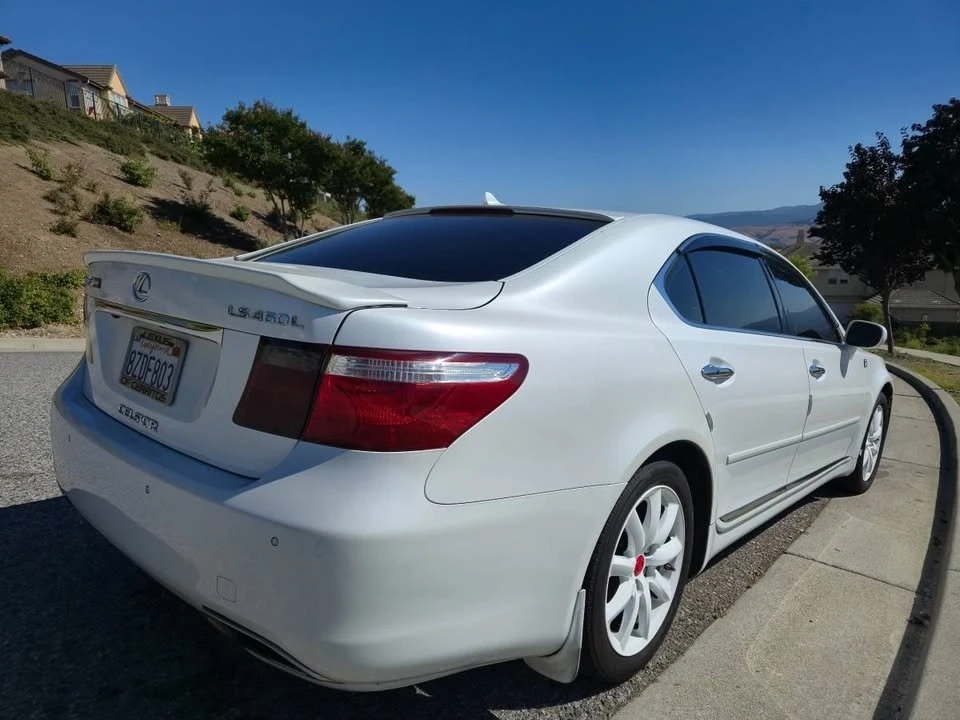 2007 Lexus LS 4th Gen - Image 18 of 19