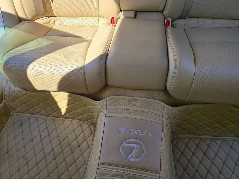 2007 Lexus LS 4th Gen - Image 9 of 19