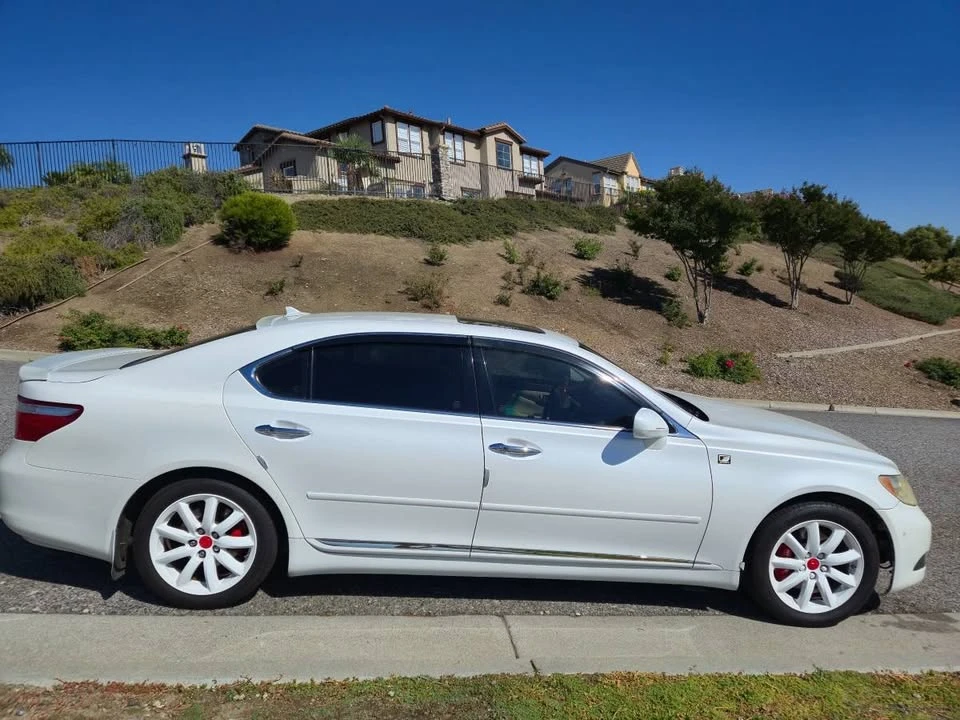 2007 Lexus LS 4th Gen - Image 12 of 20