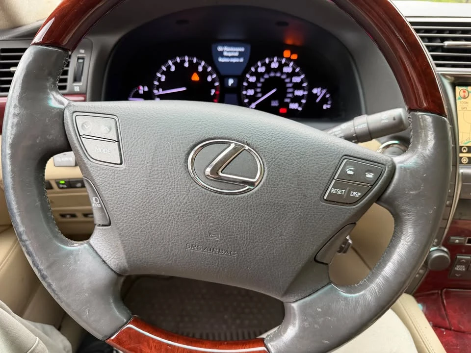 2007 Lexus LS 4th Gen - Image 8 of 14