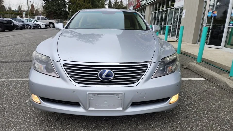 2007 Lexus LS 4th Gen - Image 2 of 18