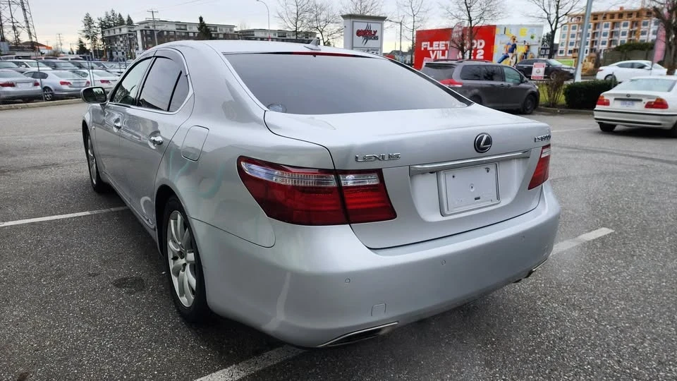 2007 Lexus LS 4th Gen - Image 5 of 18