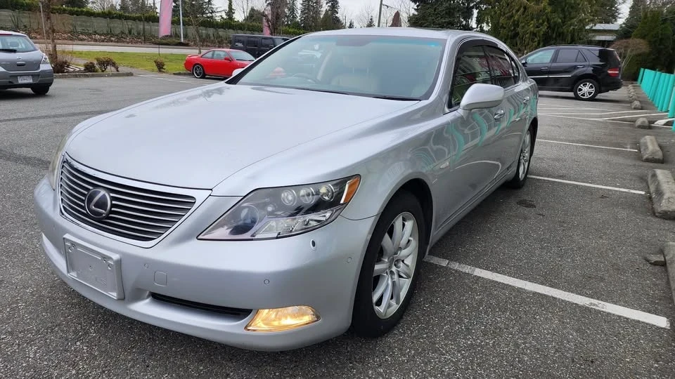 2007 Lexus LS 4th Gen - Image 3 of 18