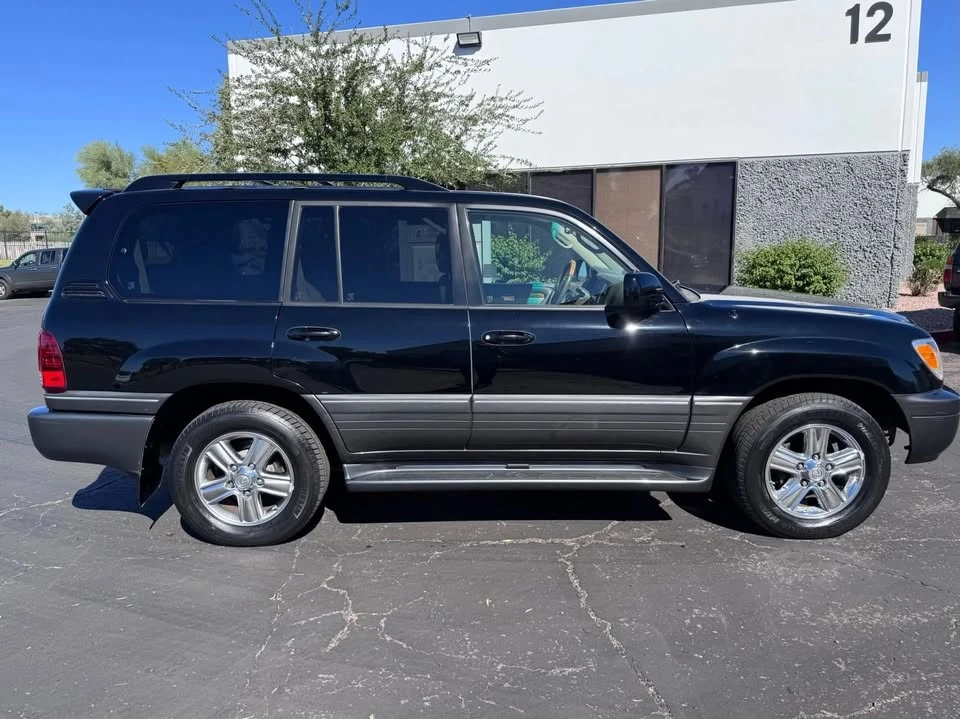 2007 Lexus LX 2nd Gen - Image 4 of 19
