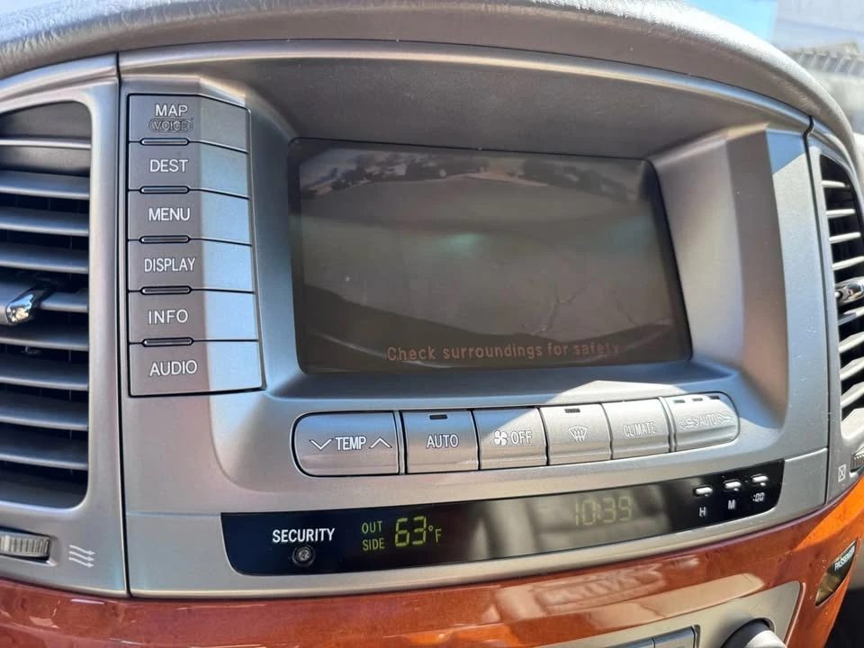 2007 Lexus LX 2nd Gen - Image 16 of 19