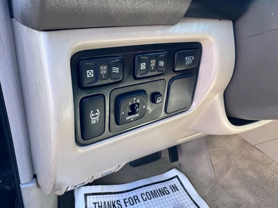 2007 Lexus LX 2nd Gen - Image 12 of 19