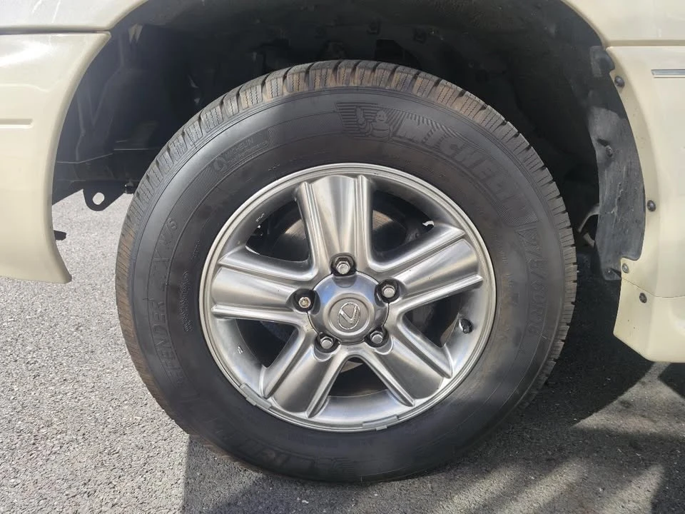 2007 Lexus LX 2nd Gen - Image 14 of 20
