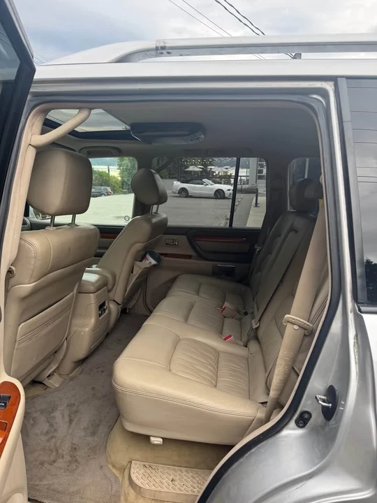 2007 Lexus LX 2nd Gen - Image 8 of 11