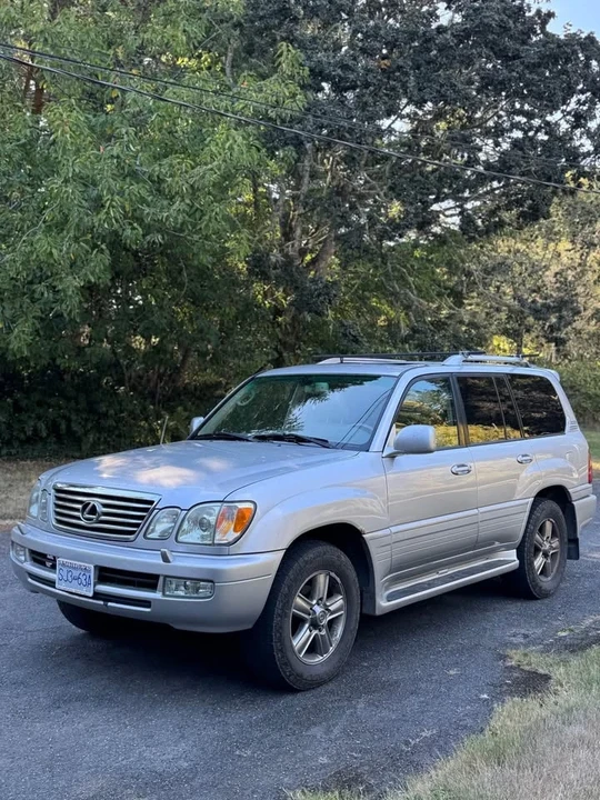 2007 Lexus LX 2nd Gen - Image 2 of 11