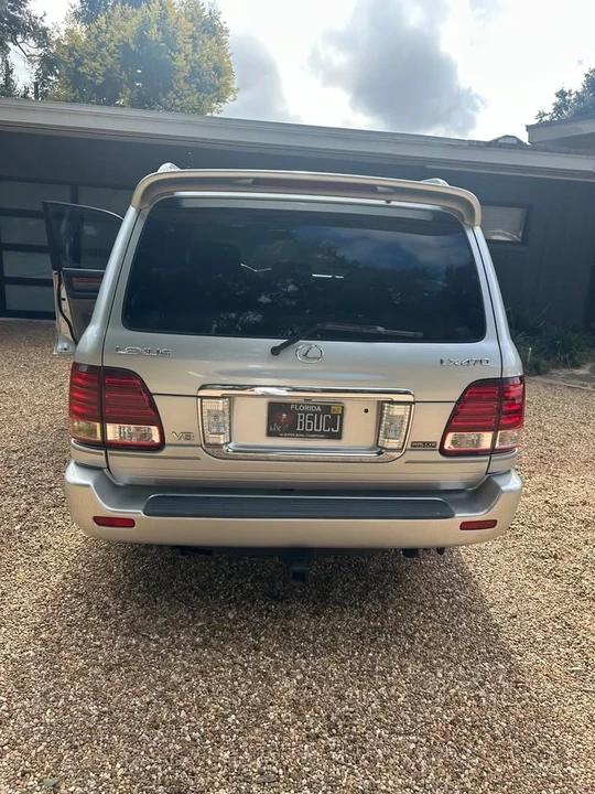 2007 Lexus LX 2nd Gen - Image 3 of 6