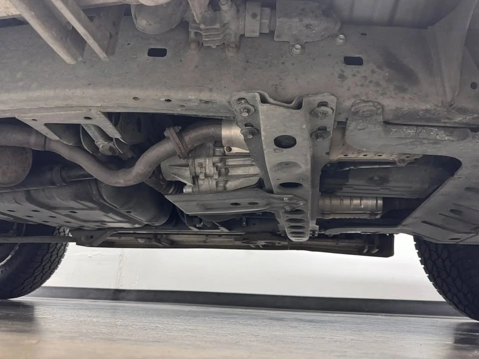 2007 Lexus LX 2nd Gen - Image 18 of 20