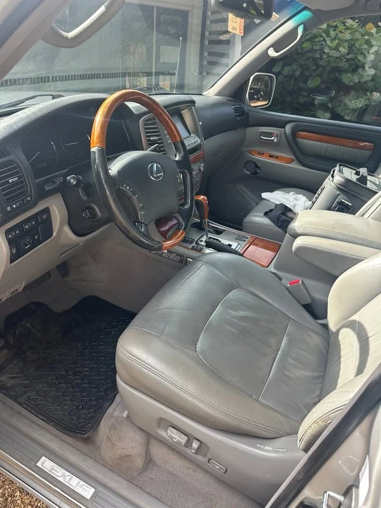 2007 Lexus LX 2nd Gen - Image 5 of 6