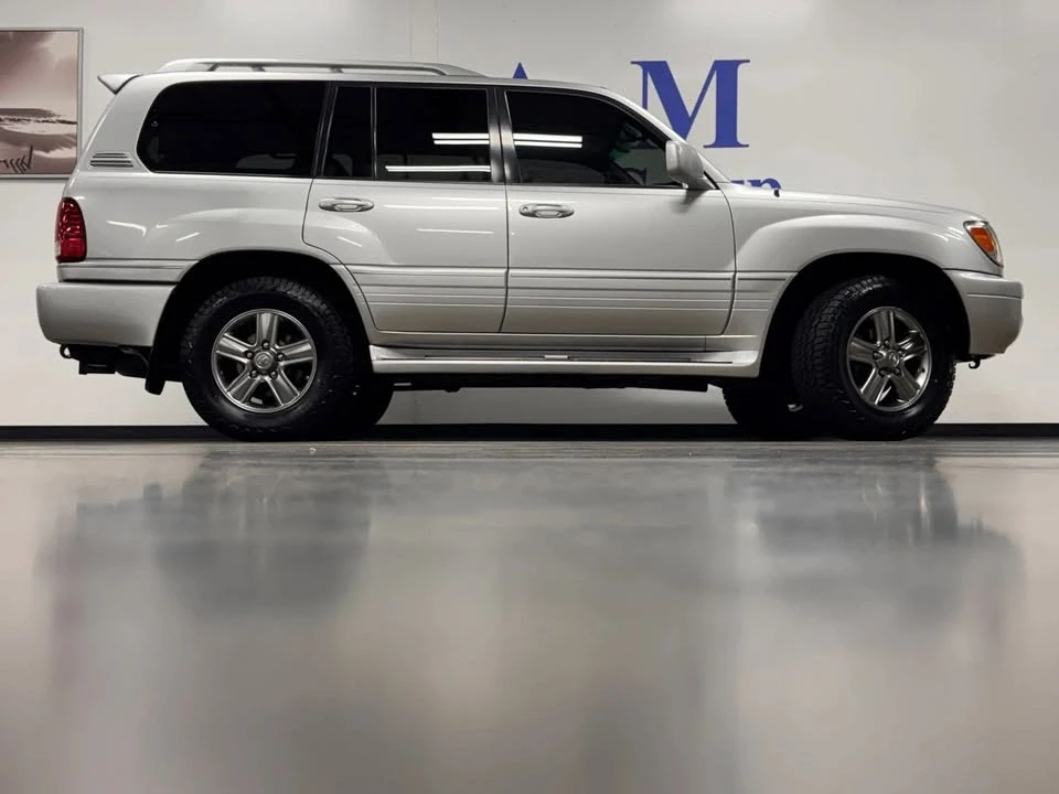 2007 Lexus LX 2nd Gen - Image 3 of 20
