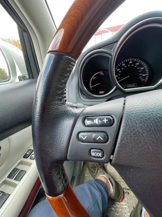 2007 Lexus RX 2nd Gen - Image 13 of 18