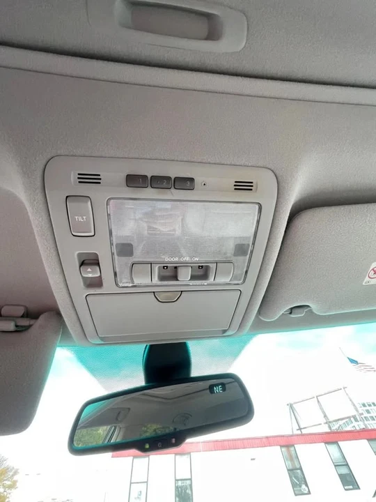 2007 Lexus RX 2nd Gen - Image 18 of 18