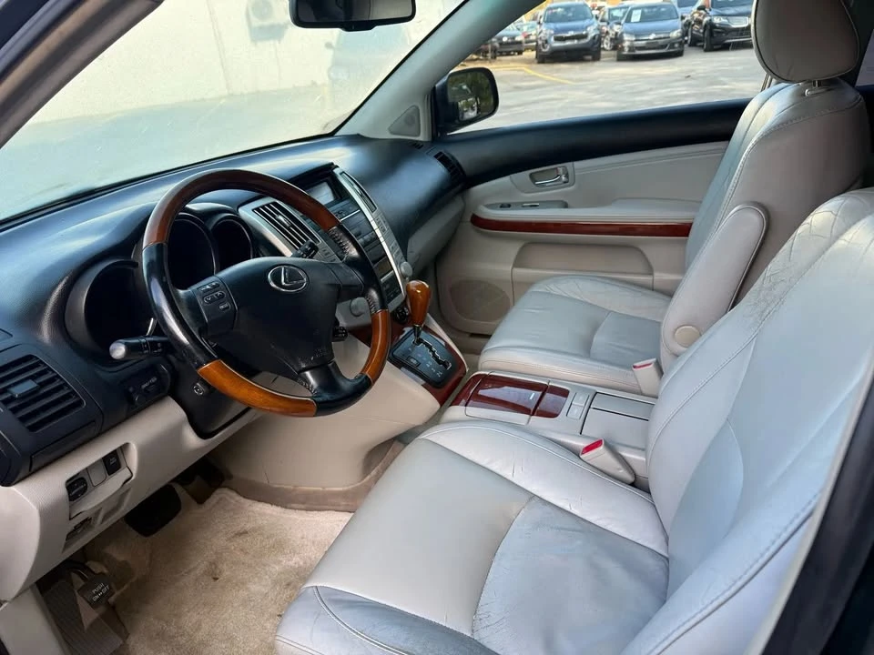 2007 Lexus RX 2nd Gen - Image 18 of 19