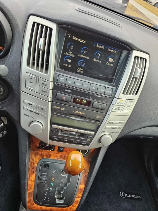 2007 Lexus RX 2nd Gen - Image 15 of 19