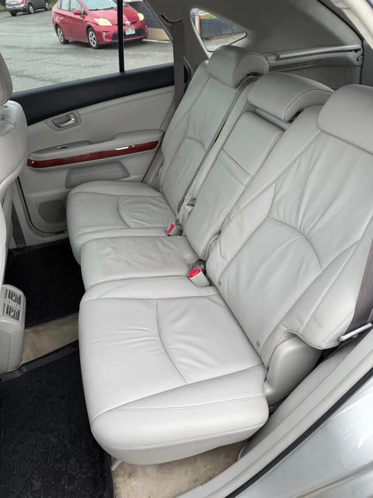 2007 Lexus RX 2nd Gen - Image 10 of 14