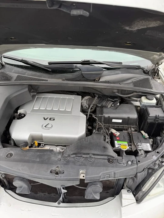 2007 Lexus RX 2nd Gen - Image 13 of 14
