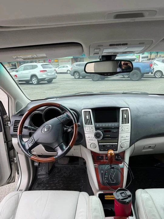 2007 Lexus RX 2nd Gen - Image 7 of 14