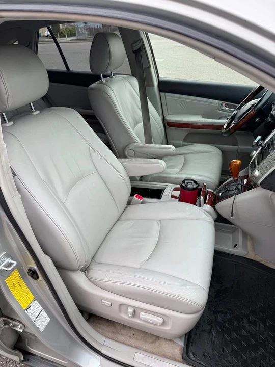 2007 Lexus RX 2nd Gen - Image 9 of 14