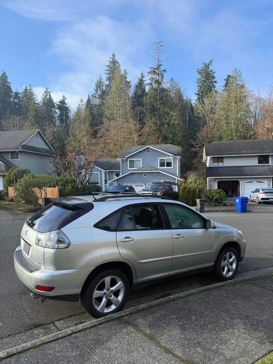 2007 Lexus RX 2nd Gen - Image 2 of 14