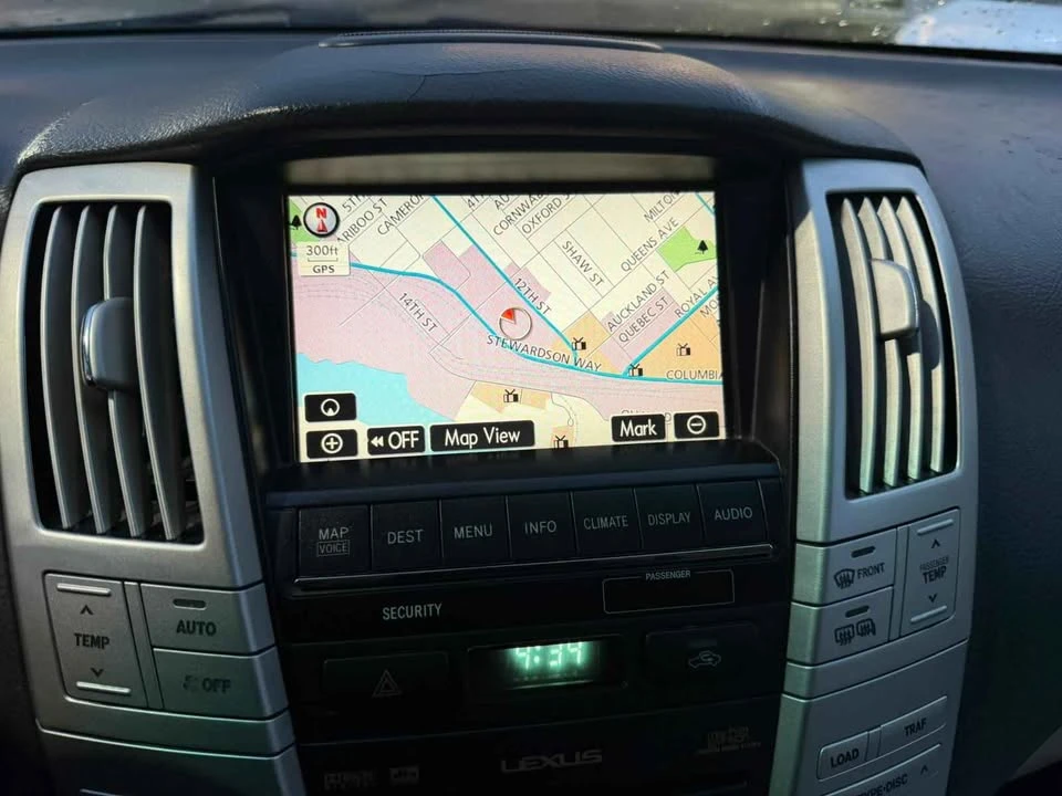 2007 Lexus RX 2nd Gen - Image 11 of 18